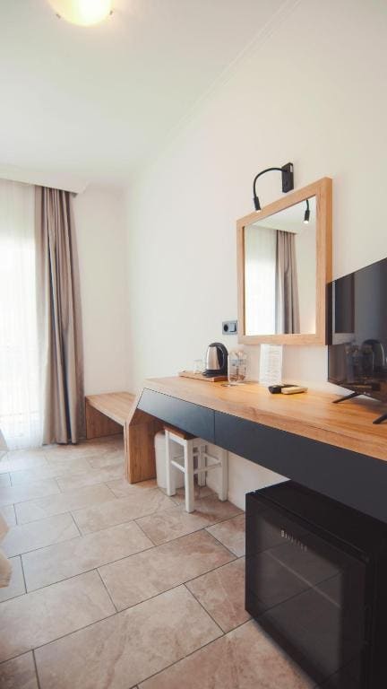 Standard Twin Room room - Image 3