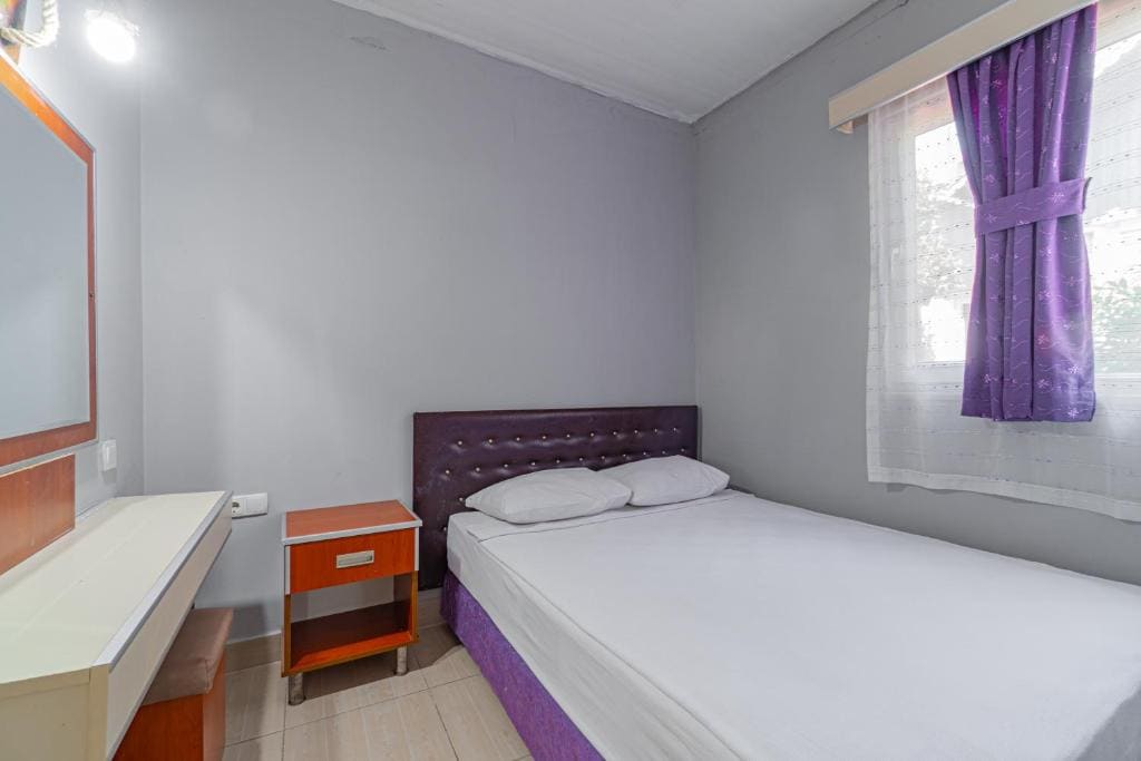 Family Room room - Image 2