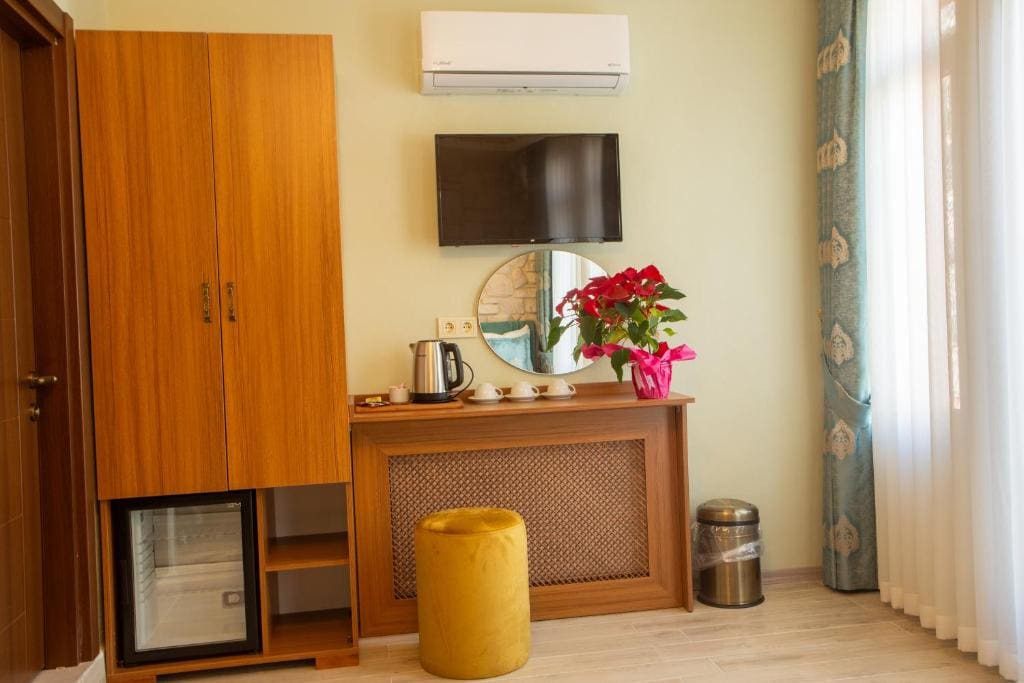 Comfort Triple Room room - Image 1