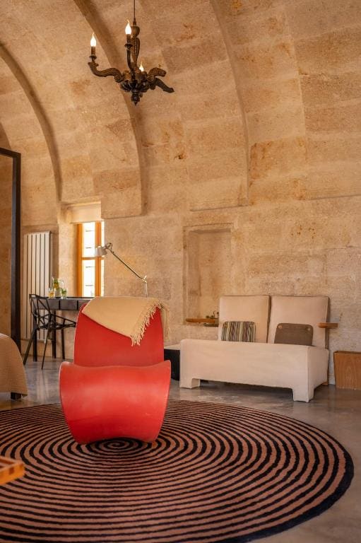 Stone Deluxe Room with Mountain View room - Image 2