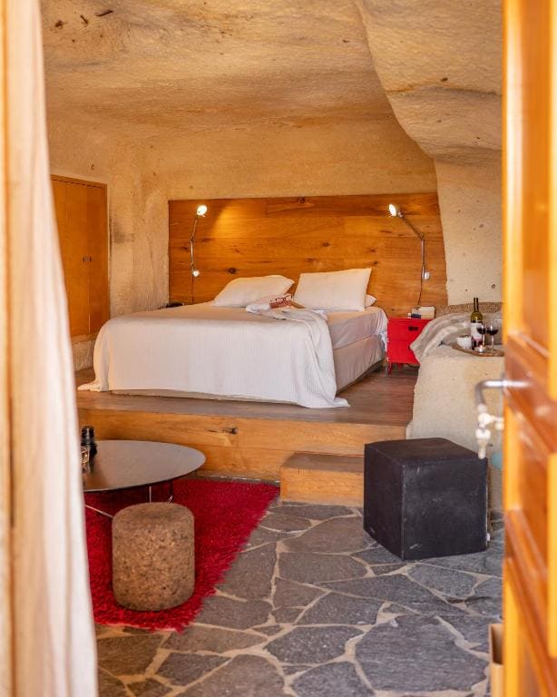 Deluxe Cave Room room - Image 3