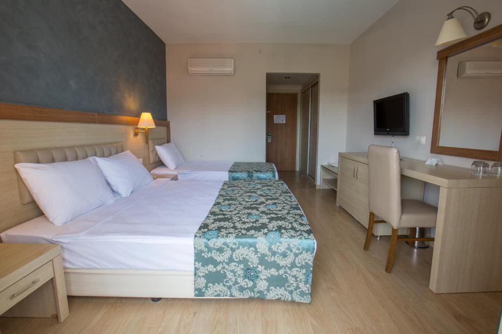 Standard Double or Twin Room room - Image 1