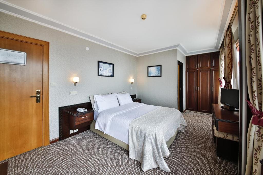 Standard Double Room room - Image 3