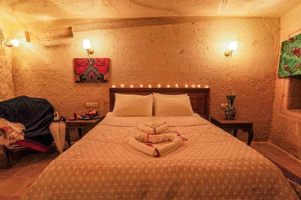 King Suite room - Image 2