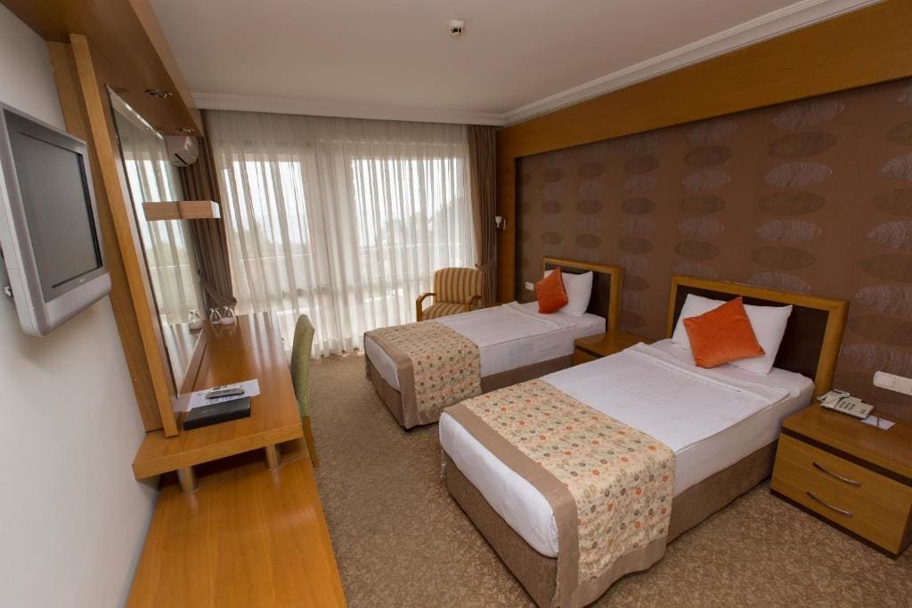 Deluxe Double Room with Balcony room - Image 1