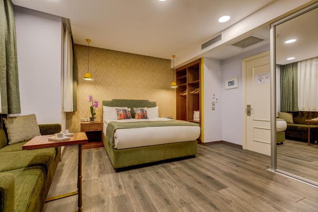 Superior Double Room room - Image 3