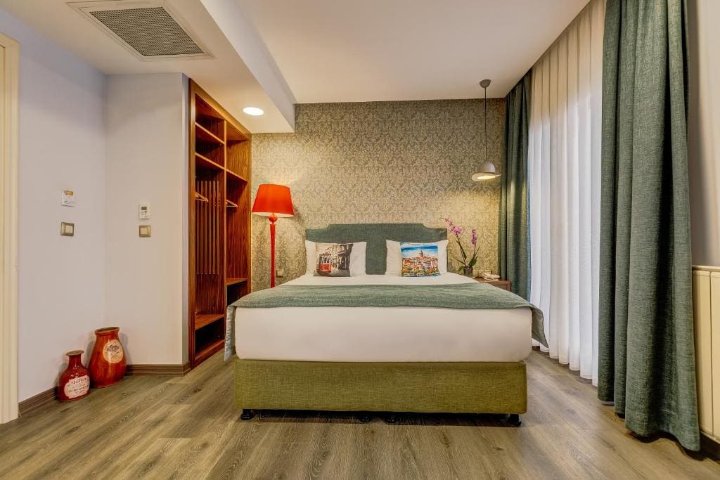 Superior Double Room room - Image 2