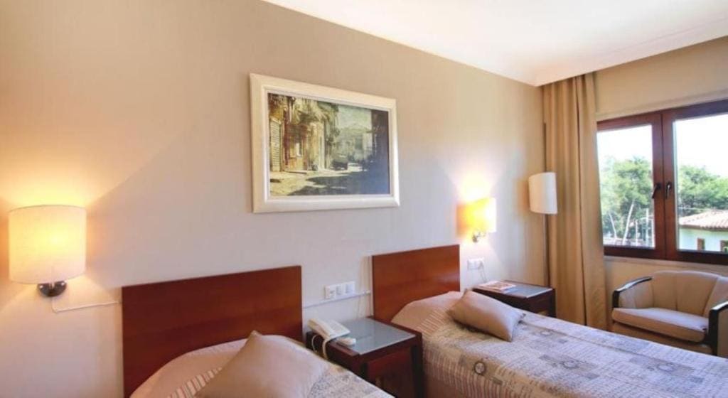 Triple Room with Balcony room - Image 3