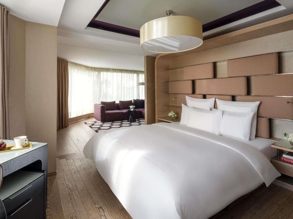 Deluxe Family Suite - Pool Side with Lounge Access room - Image 2