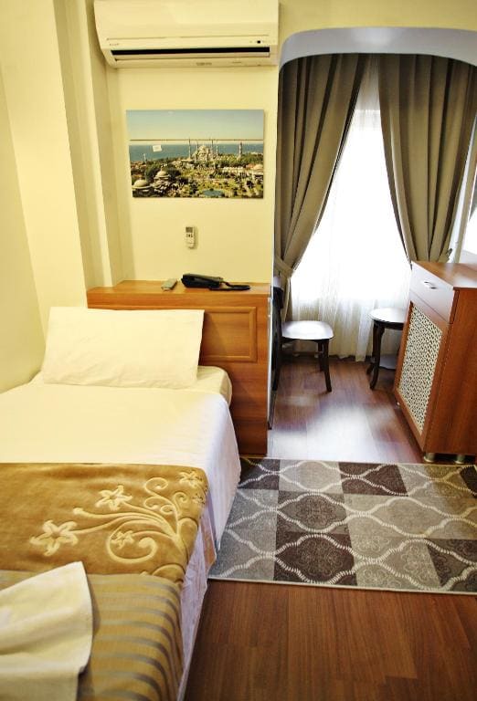 Economy Double Room room - Image 2