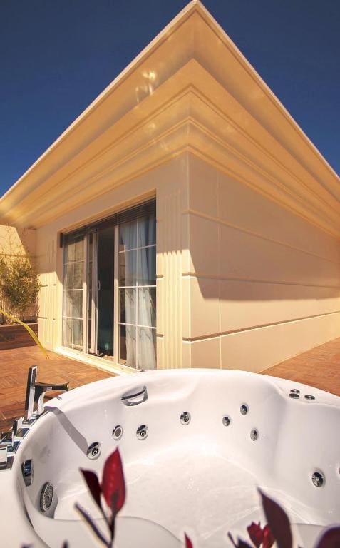 Luxury Suite with River View room - Image 3