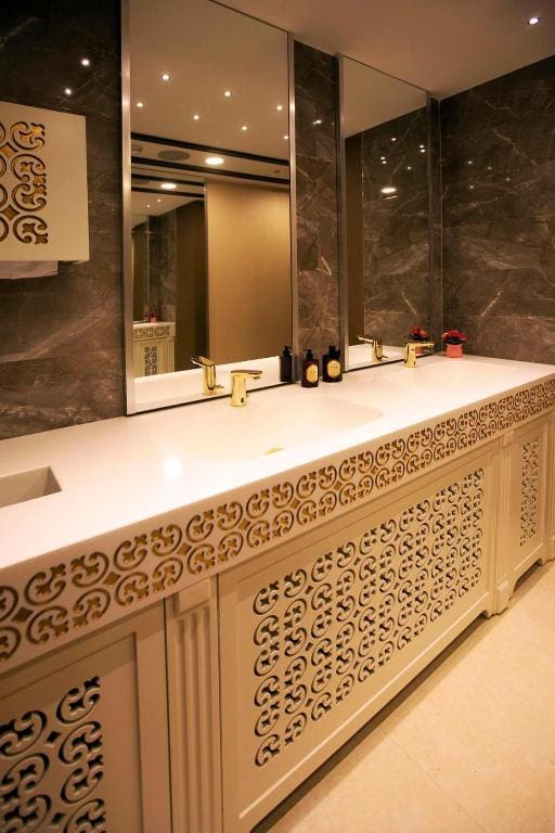 Luxury Suite with River View room - Image 2