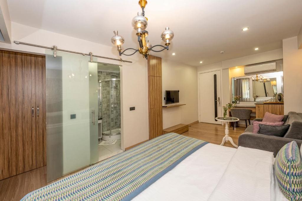 Deluxe Double or Twin Room room - Image 1