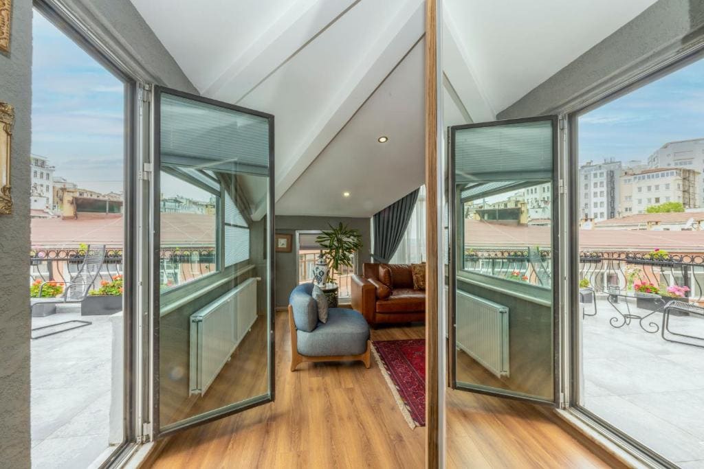 Bungalow with Sea View room - Image 2