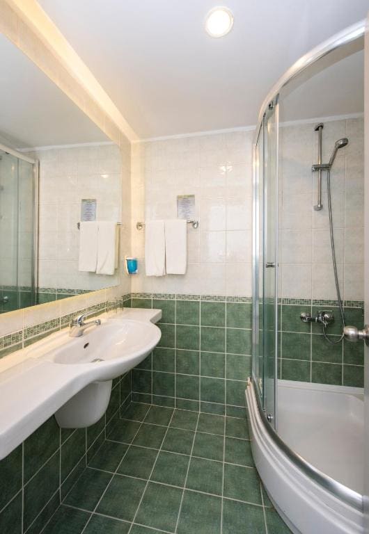 Standard Double Room room - Image 2