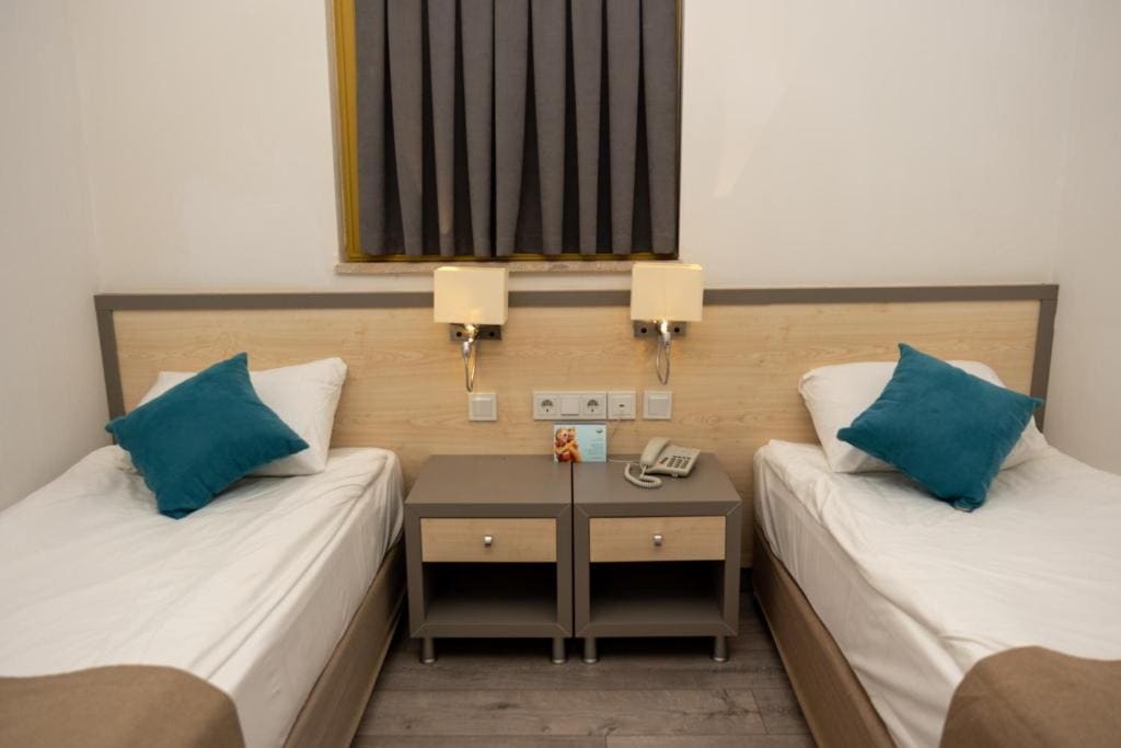 Family Room room - Image 1