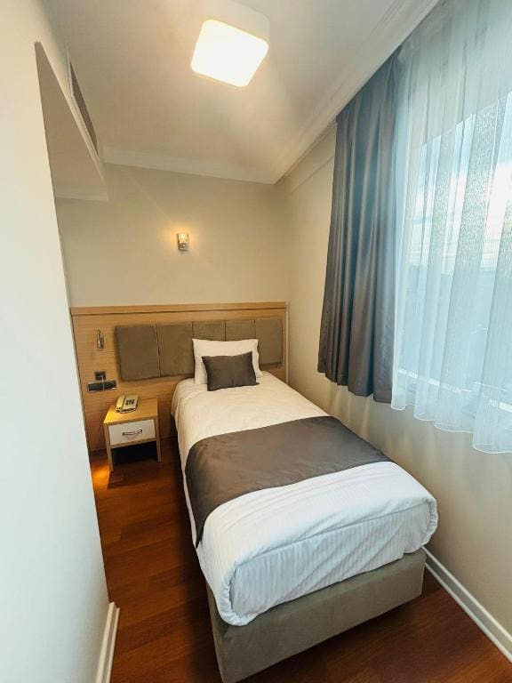 Economy Single Room room - Image 1