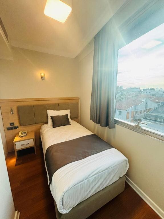 Economy Single Room room - Image 3
