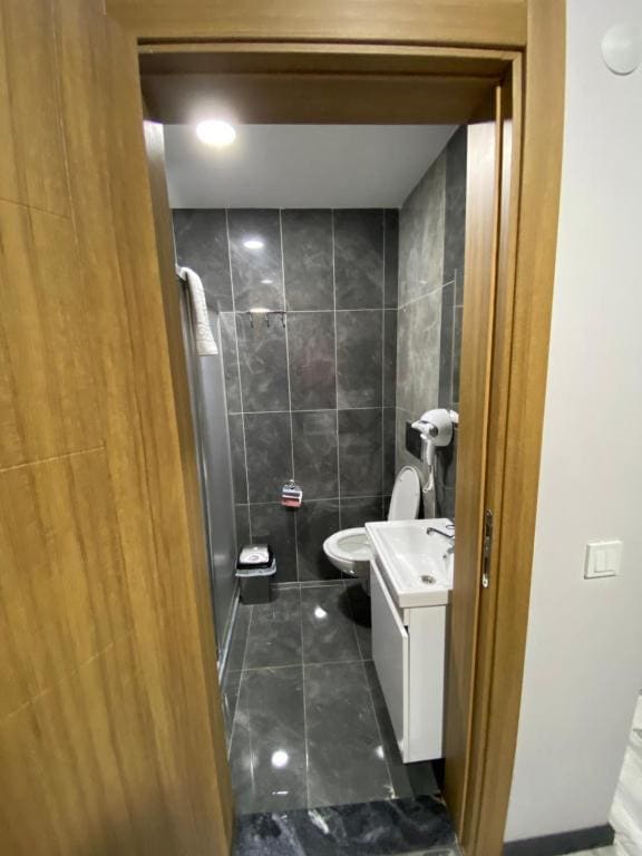 Double Room with Balcony room - Image 2