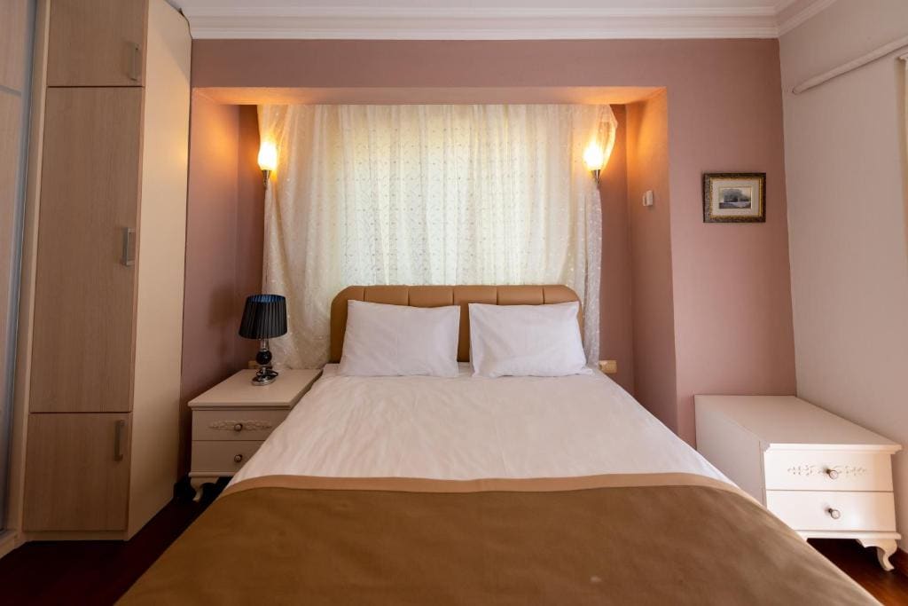 Apartment with Balcony room - Image 1
