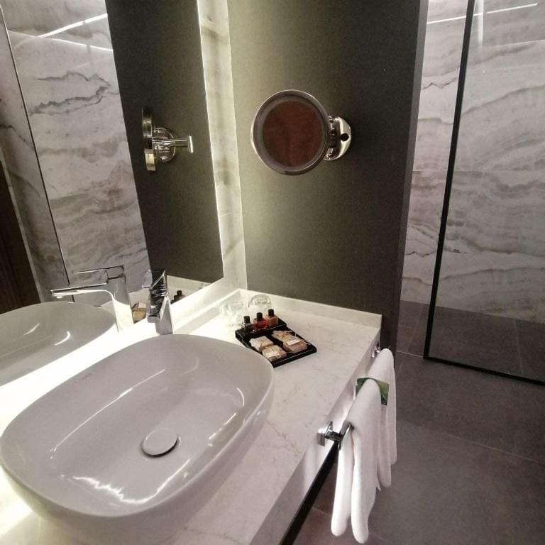 Deluxe Double Room room - Image 2