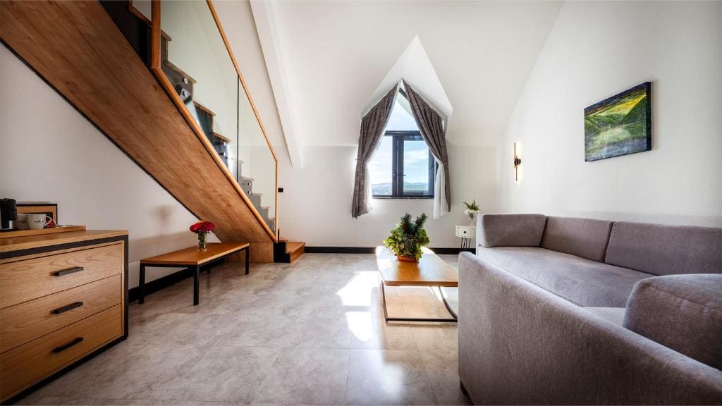 Junior Suite with Mountain View room - Image 1