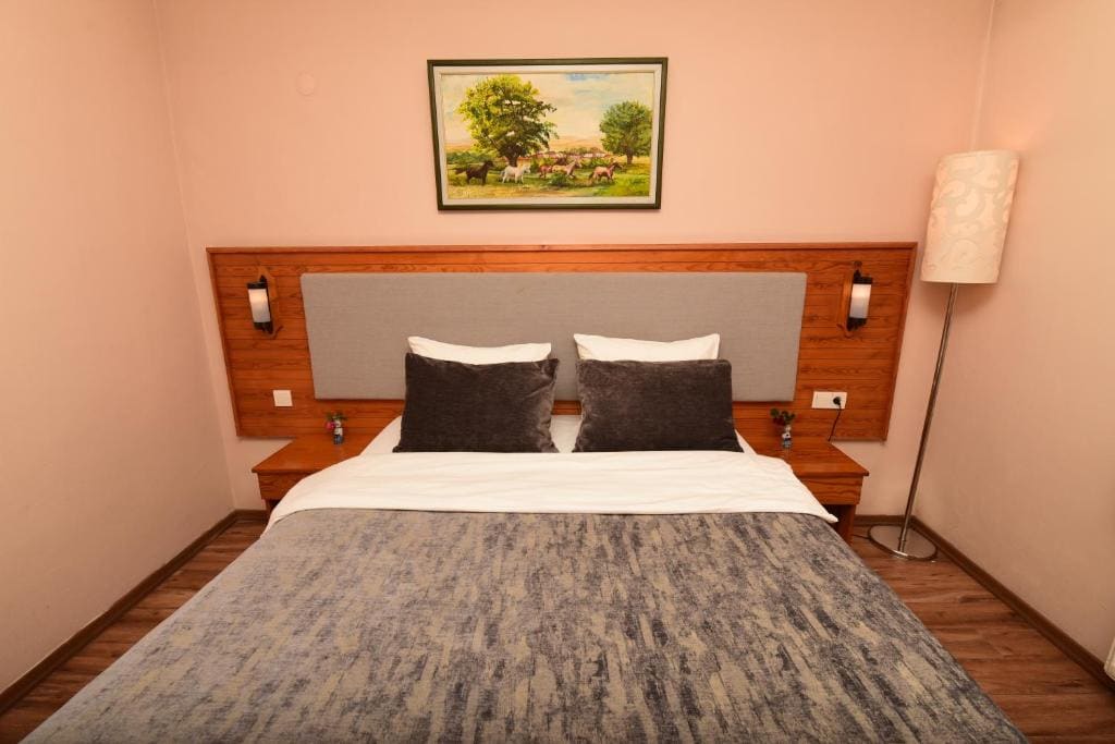 One-Bedroom Villa room - Image 2