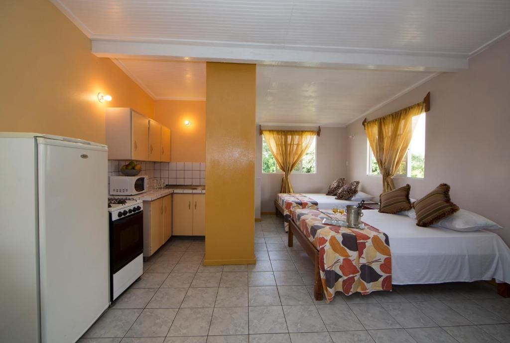 Quadruple Room with Garden View room - Image 3
