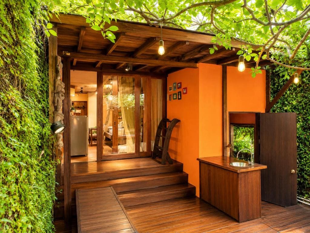 Two-Bedroom House with Private Garden room - Image 2