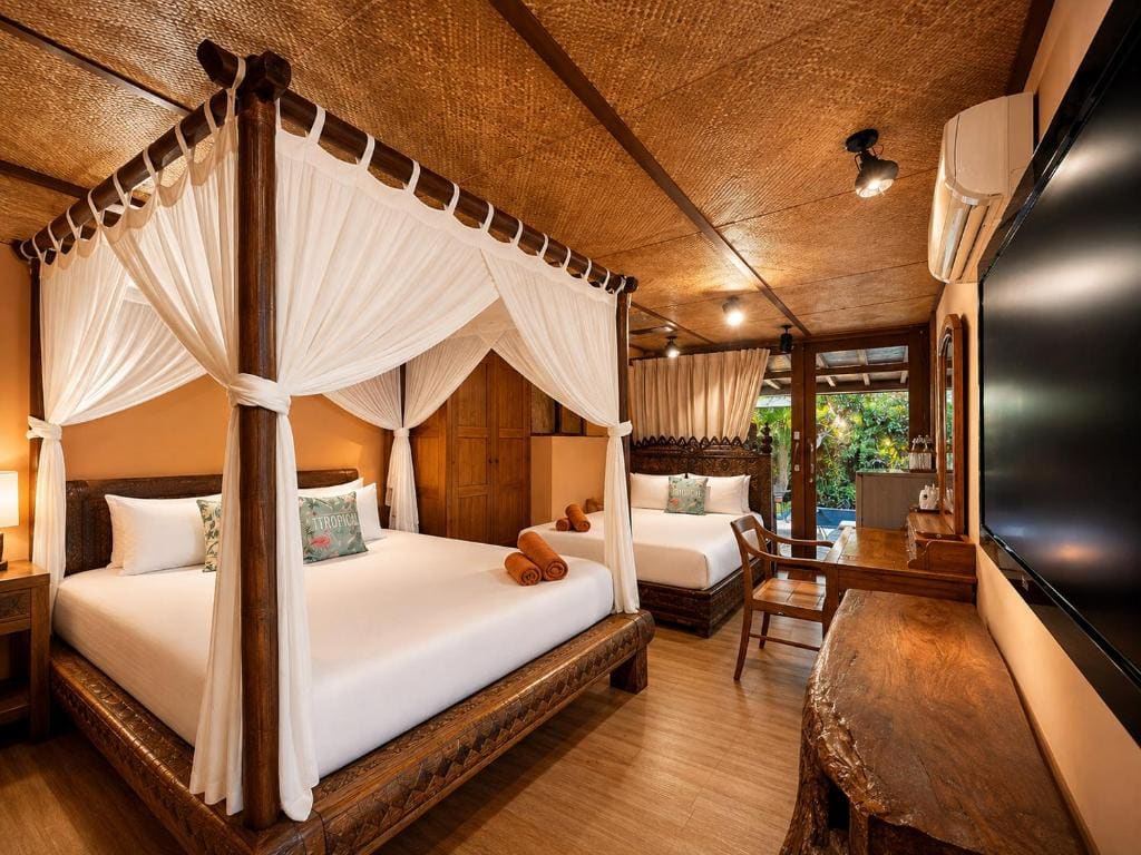 Two-Bedroom House with Private Garden room - Image 3