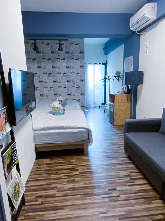 Quadruple Room with Private Bathroom room - Image 2