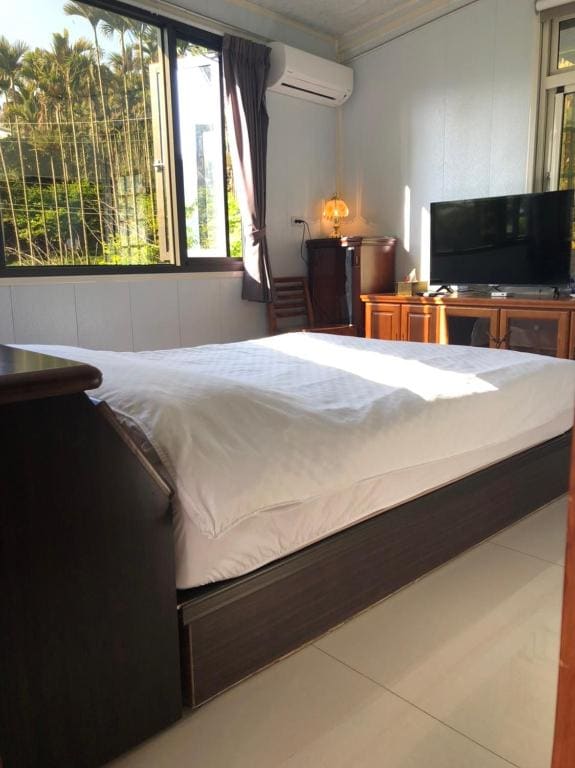 Double Room with Mountain View room - Image 1