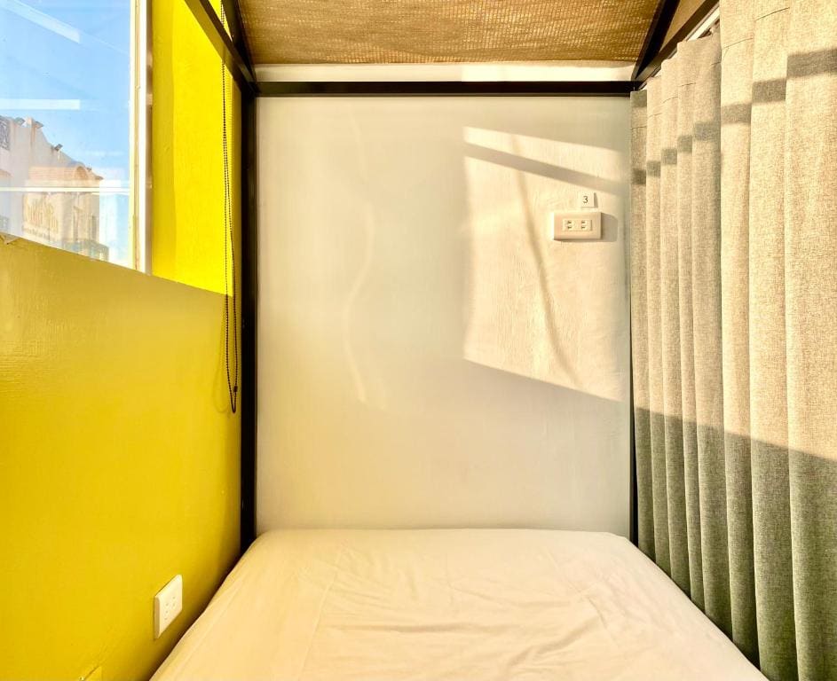 Apartment with Sea View room - Image 3