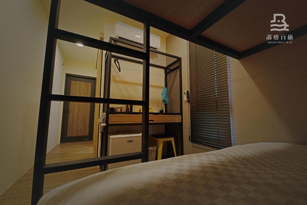 Twin Room with Garden View room - Image 3
