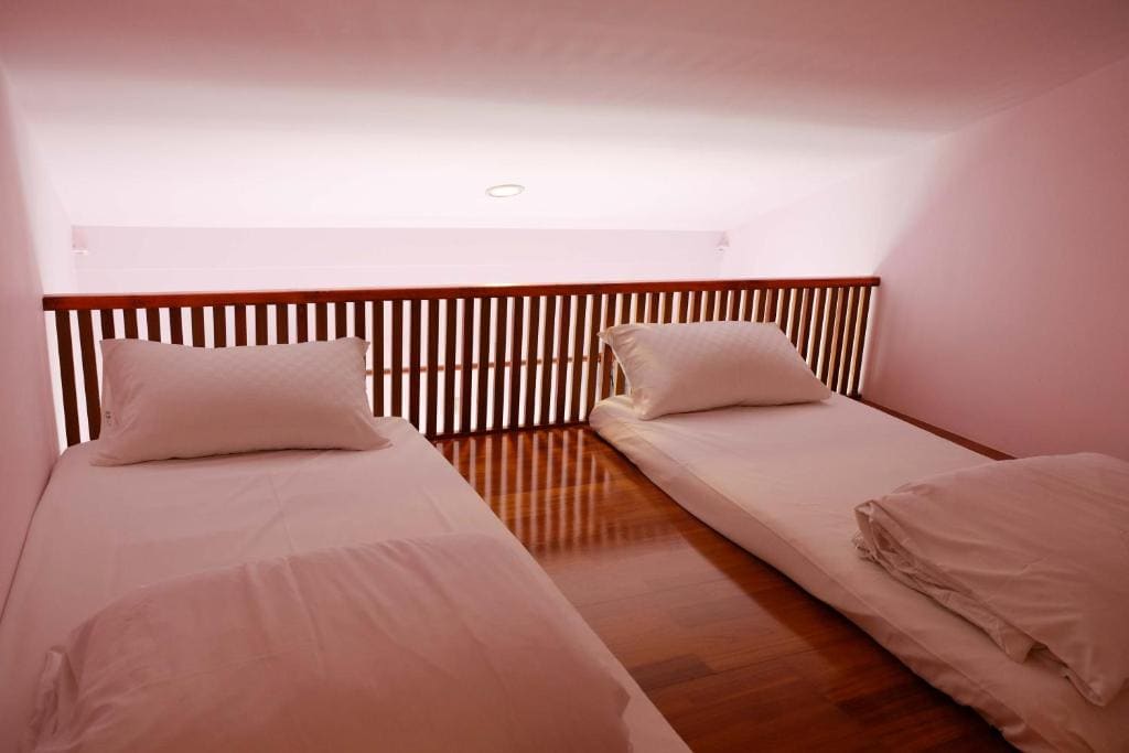 Double Room with Sea View room - Image 2