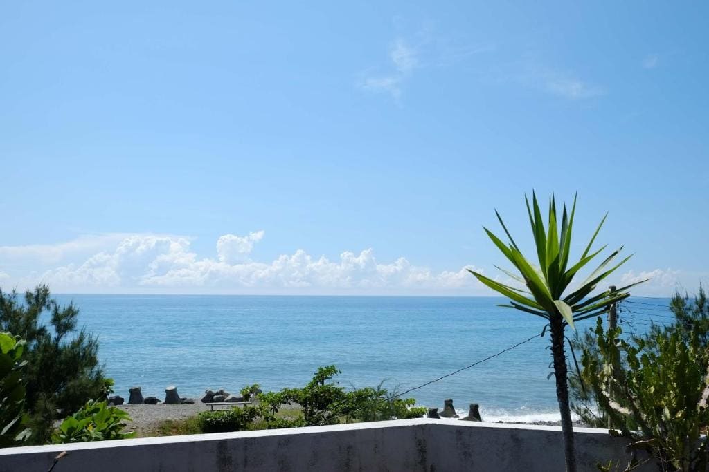Family Suite with Sea View room - Image 2