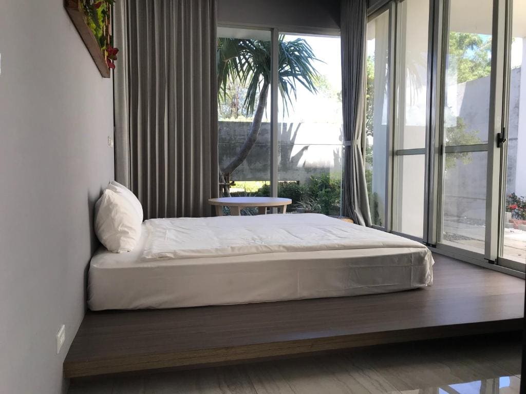 Deluxe Family Suite room - Image 1