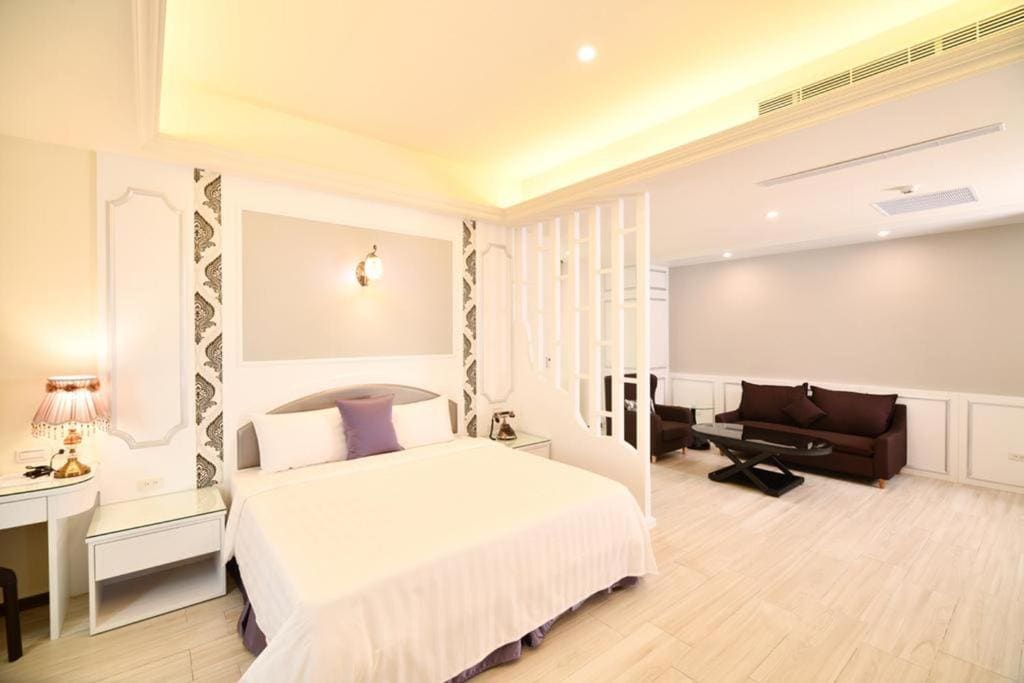 Deluxe Double Room room - Image 2
