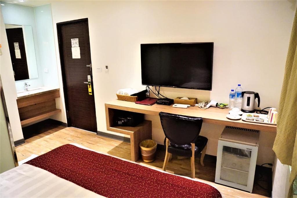 Deluxe Double Room room - Image 3