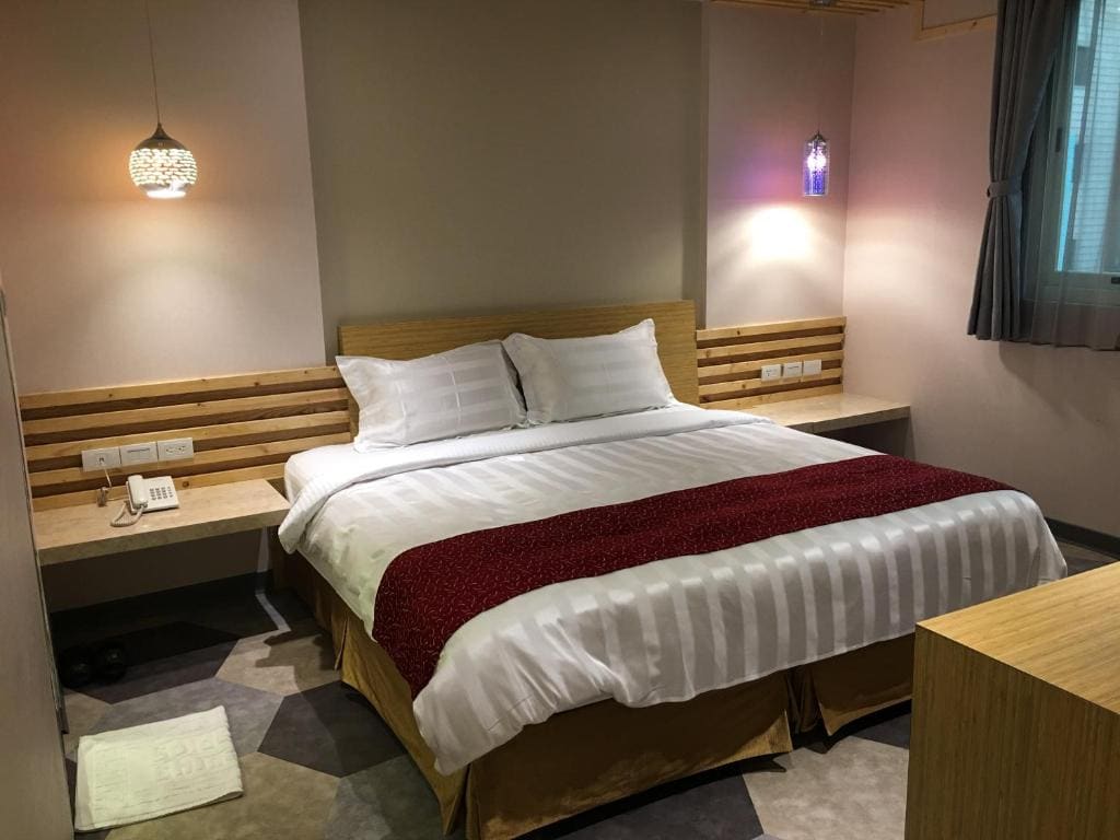 Economy Double Room without Window room - Image 2