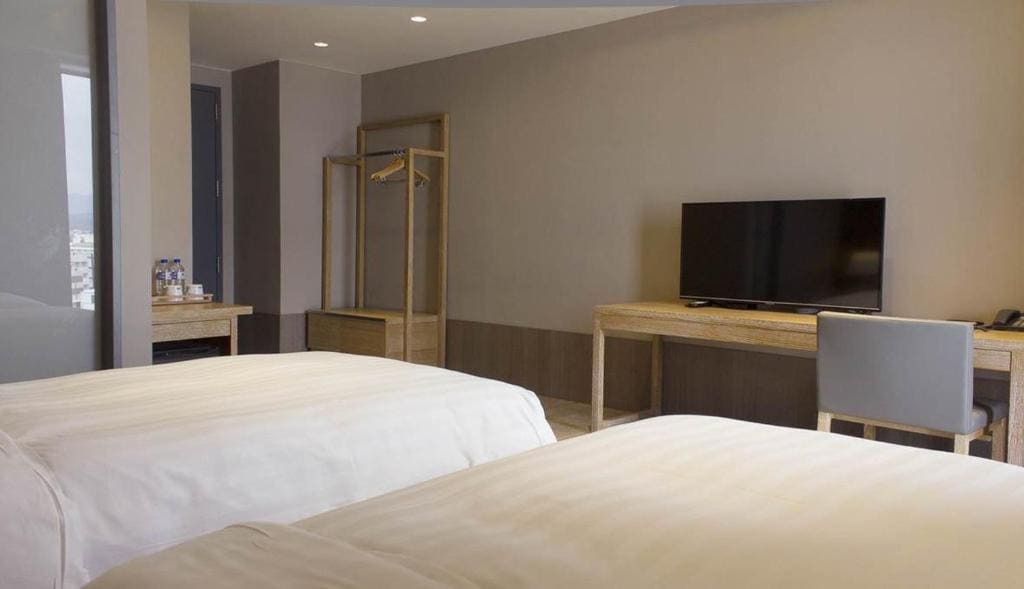 Standard Twin Room room - Image 3