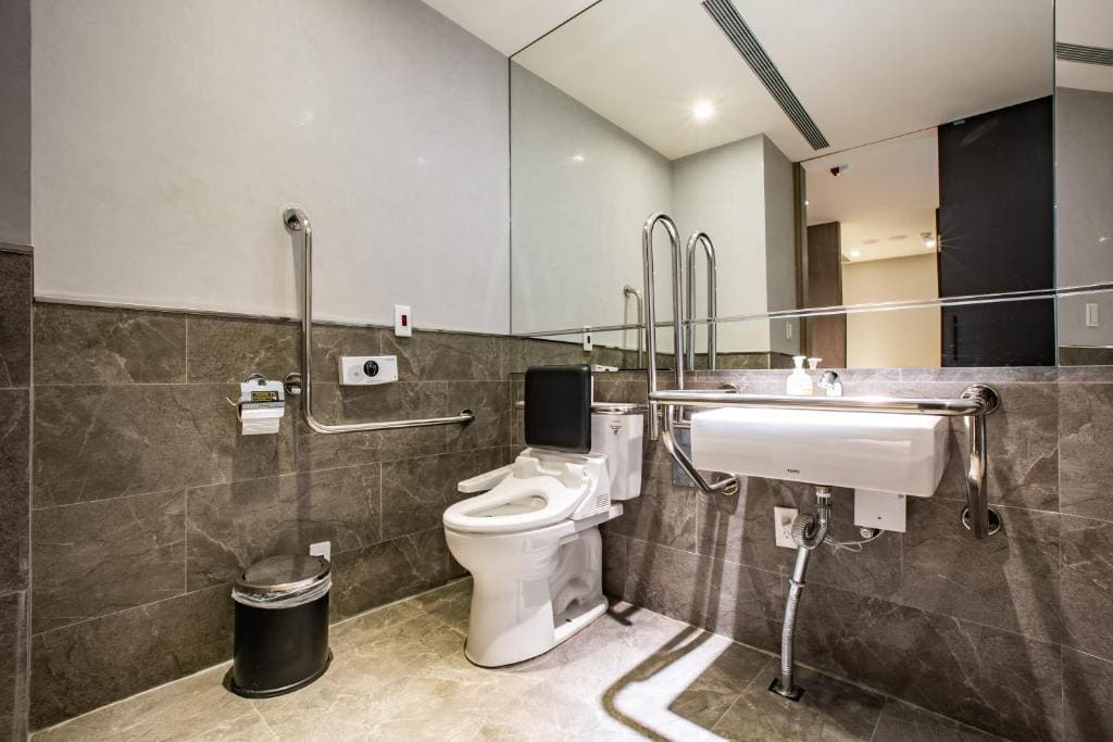 Standard Double Room with no Window room - Image 3