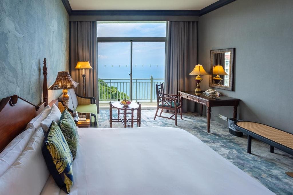 Deluxe Double Room with Ocean View room - Image 3