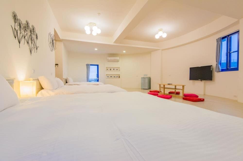 Family Room with Sea View room - Image 1