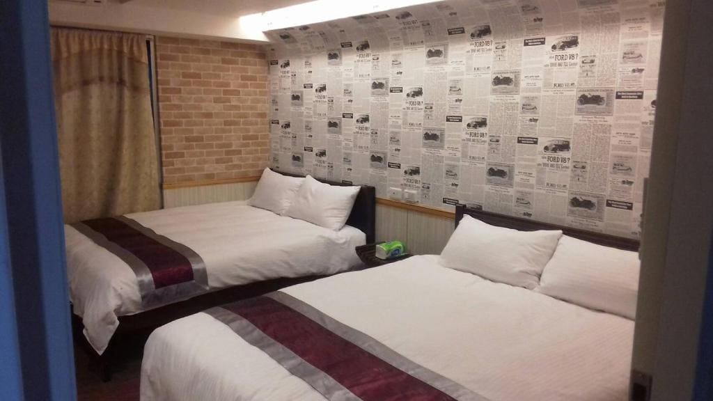 Comfort Quadruple Room room - Image 1