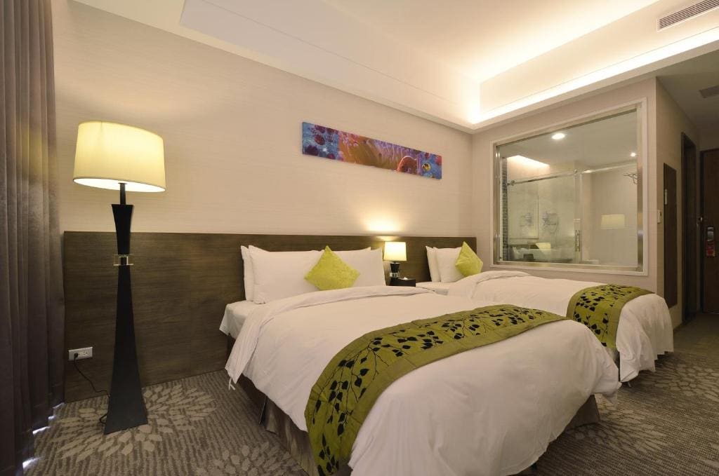 Standard Triple Room room - Image 1