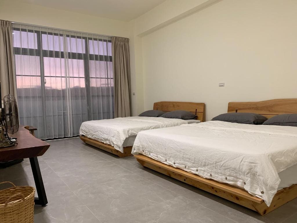 Quadruple Room with Balcony room - Image 2