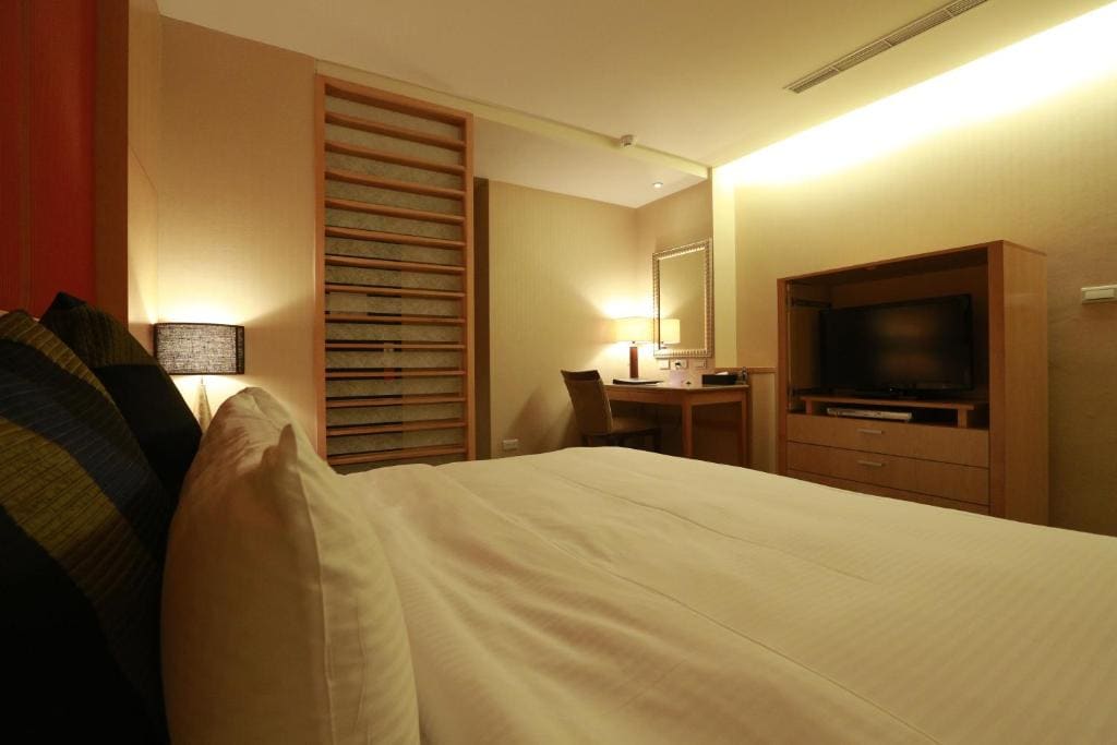 Premium Double Room room - Image 3
