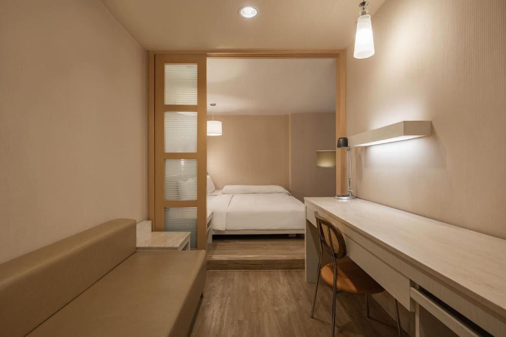 Deluxe Triple Room room - Image 2