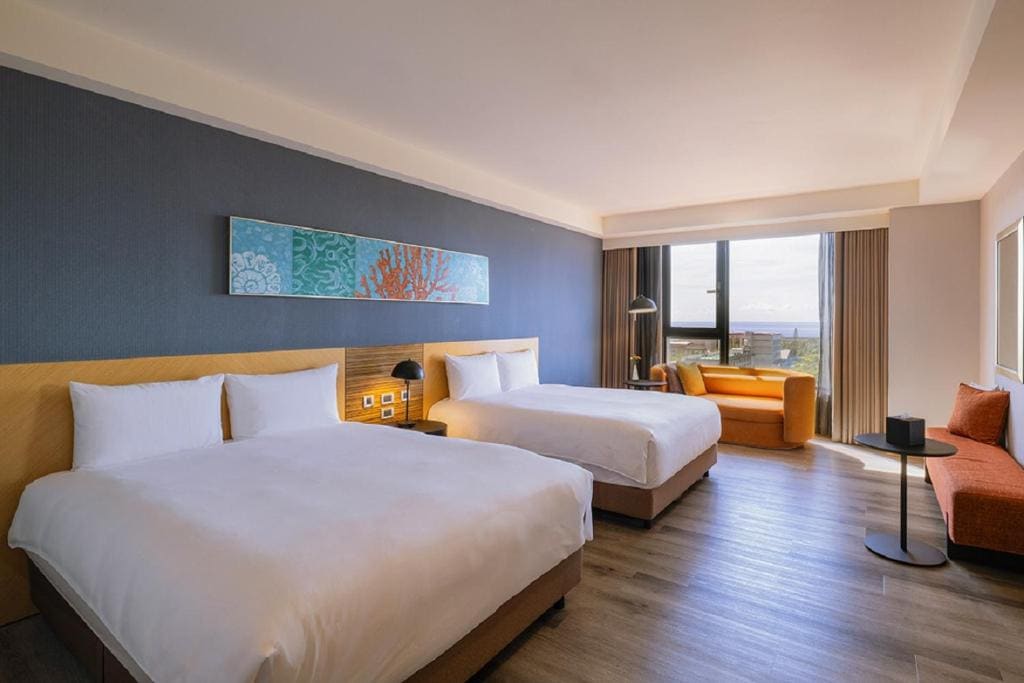 Deluxe Family Room with Ocean View room - Image 2
